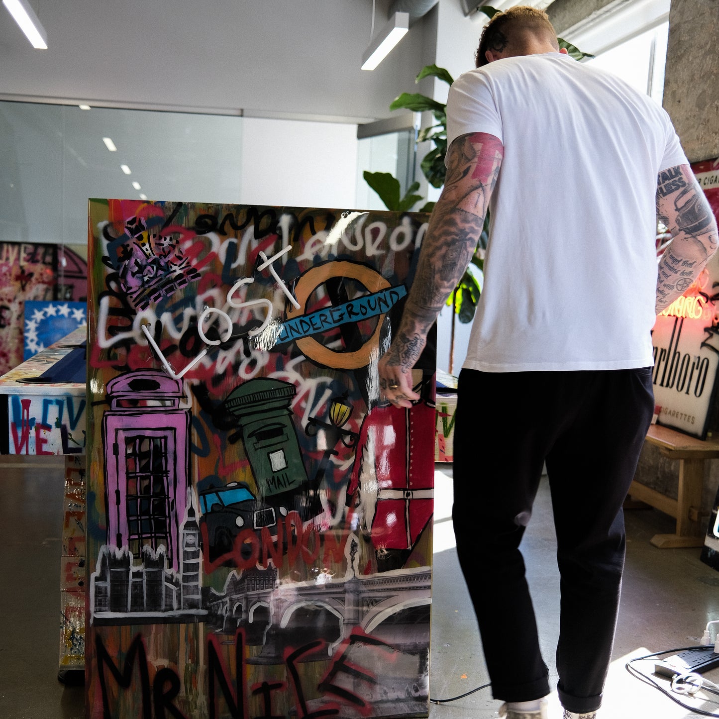 LOST IN LONDON NEON $3500 - ARTBYMRNICE